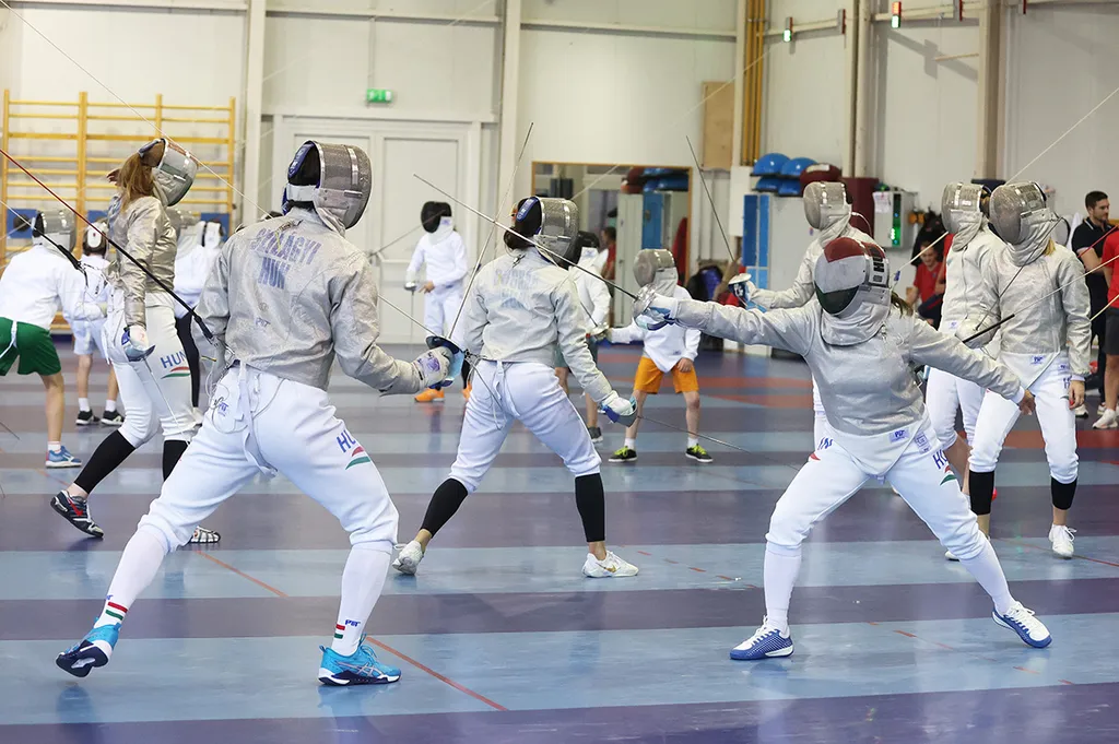 Novák Katalin köztársasági elnök találkozik Szilágyi Áron olimpiai bajnok kardvívóval