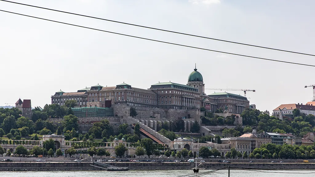  Budai Palotanegyed felújítása,Várkapitányság