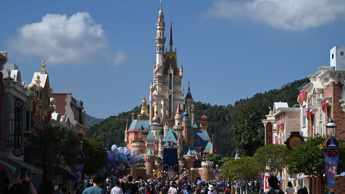 Hong Kong Disneyland Reopens Princess Castle