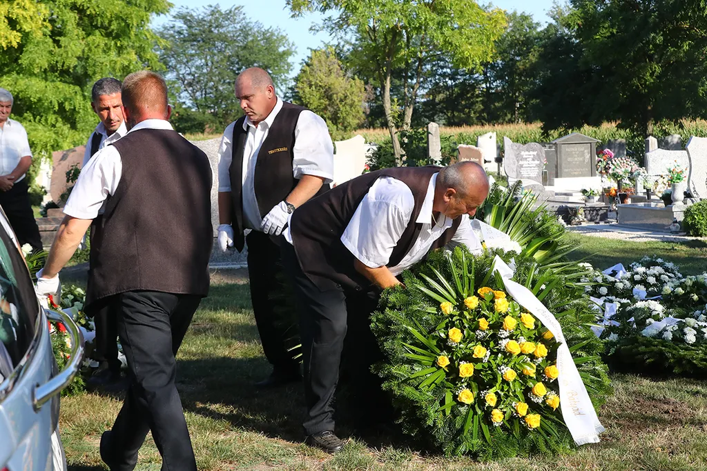 Temetik a négy gyermeket hátra hagyott édesanyát