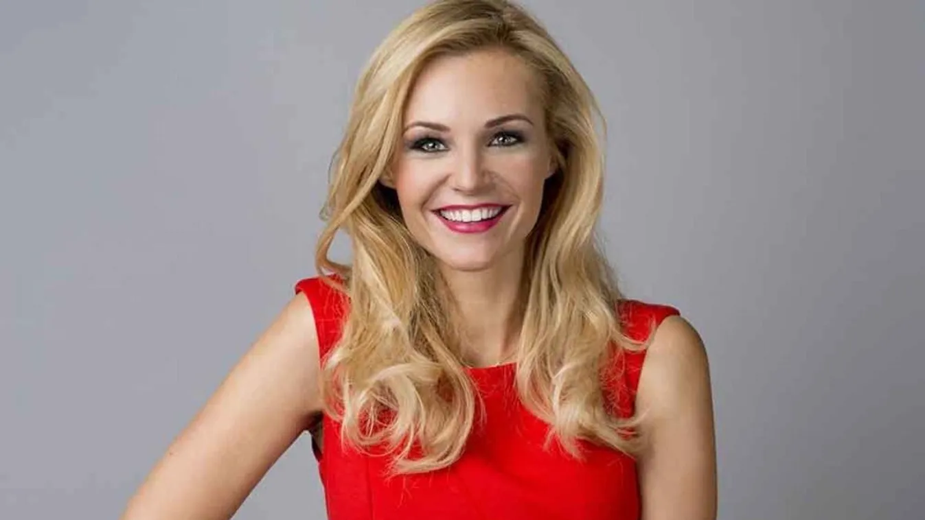 Edvin Marton pihen míg a felesége zarándokúton van