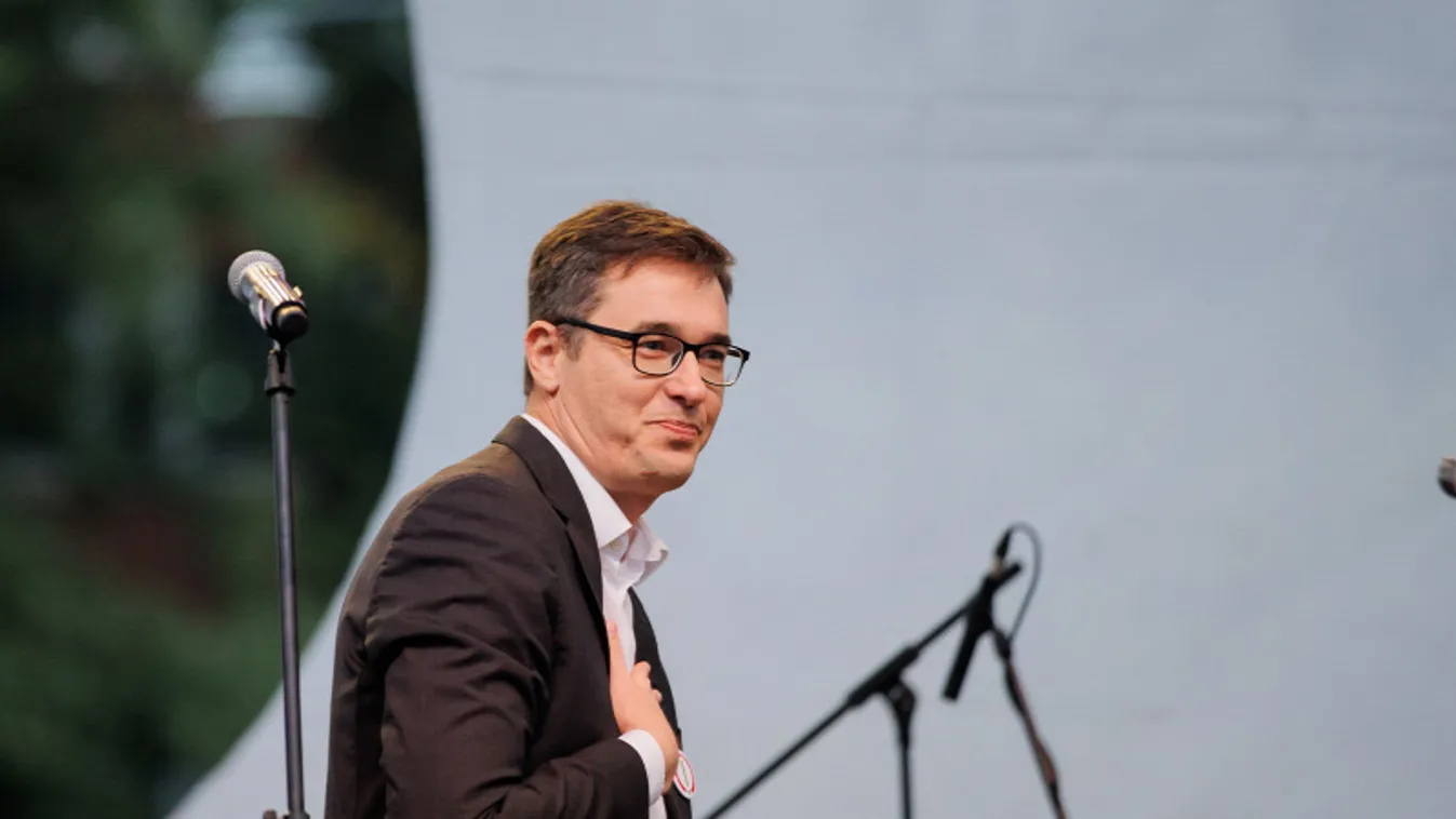 Bokros embere próbálta mentegetni Karácsonyt...