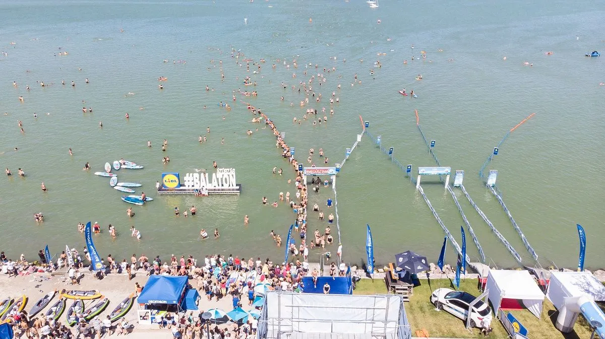 Balaton átúszás