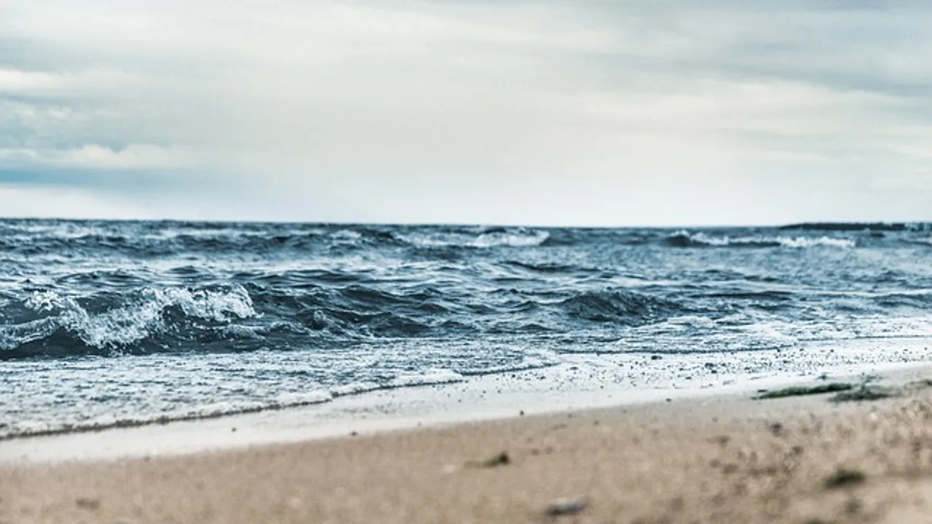 Homokba ragadt Mercisen nevet az internet