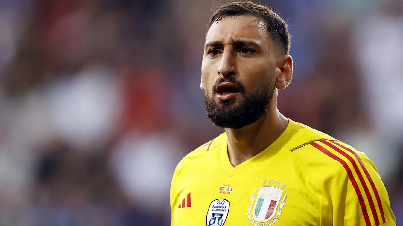 Megkötözték és kirabolták a válogatott focikapust