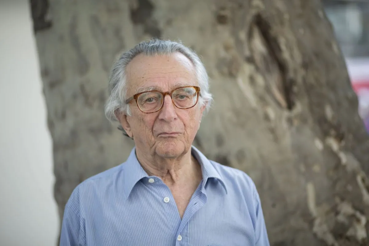 LATOR László; Lator László