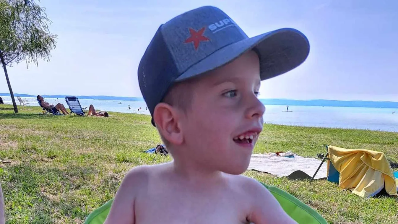 SMA Tomika a Balatonon nyaralt családjával