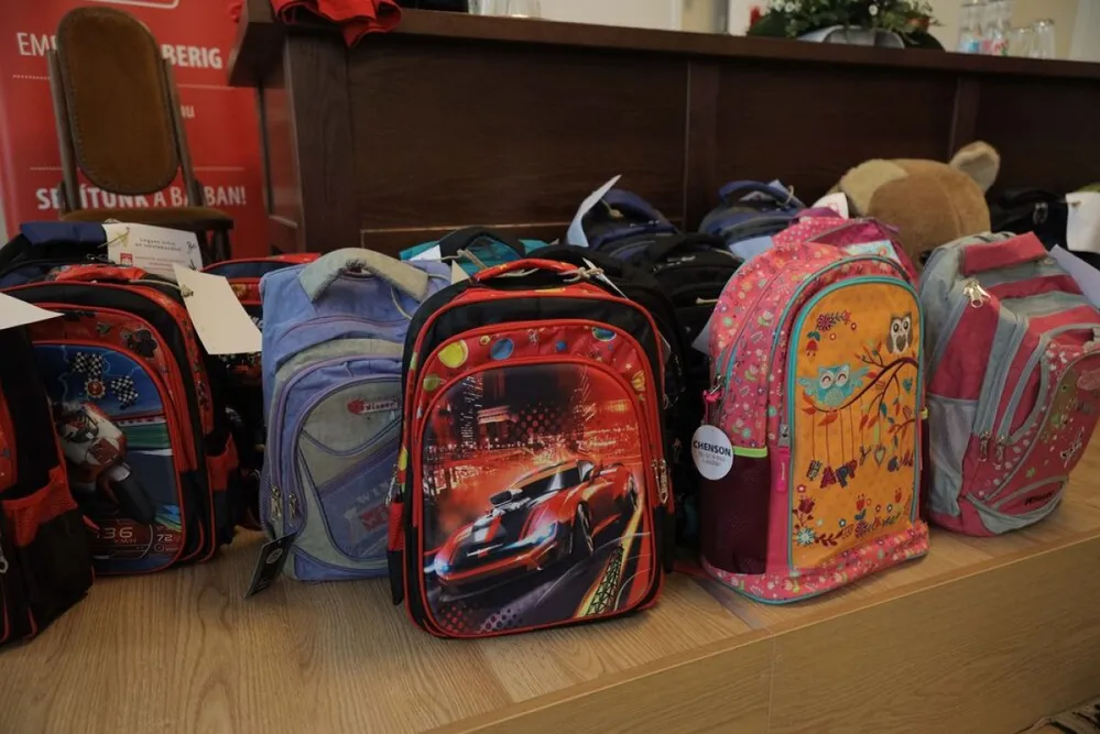 iskolatáska, iskolatáskák