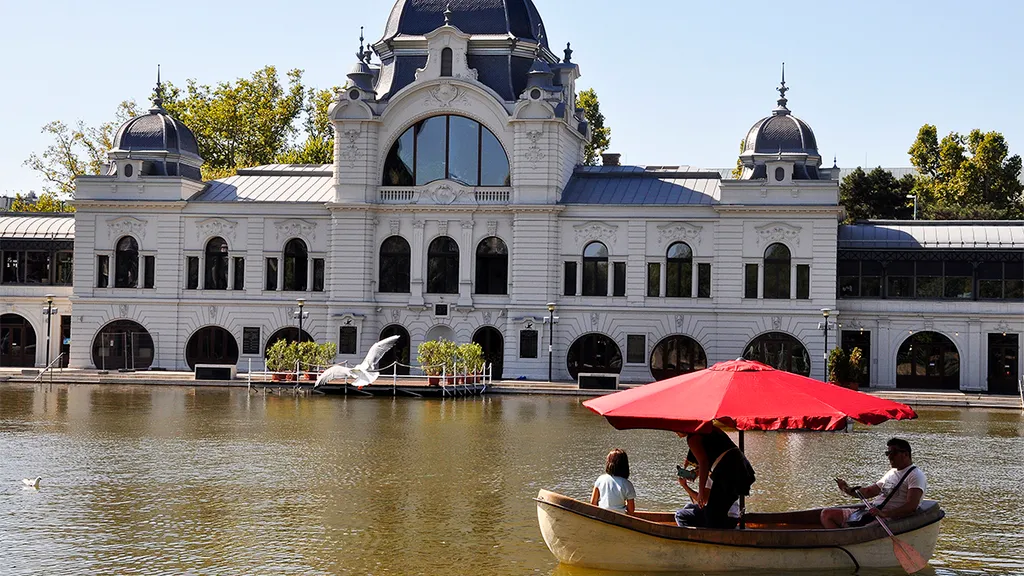 csónak, csónakázás, városliget, városligeti csónakázótó, hajó