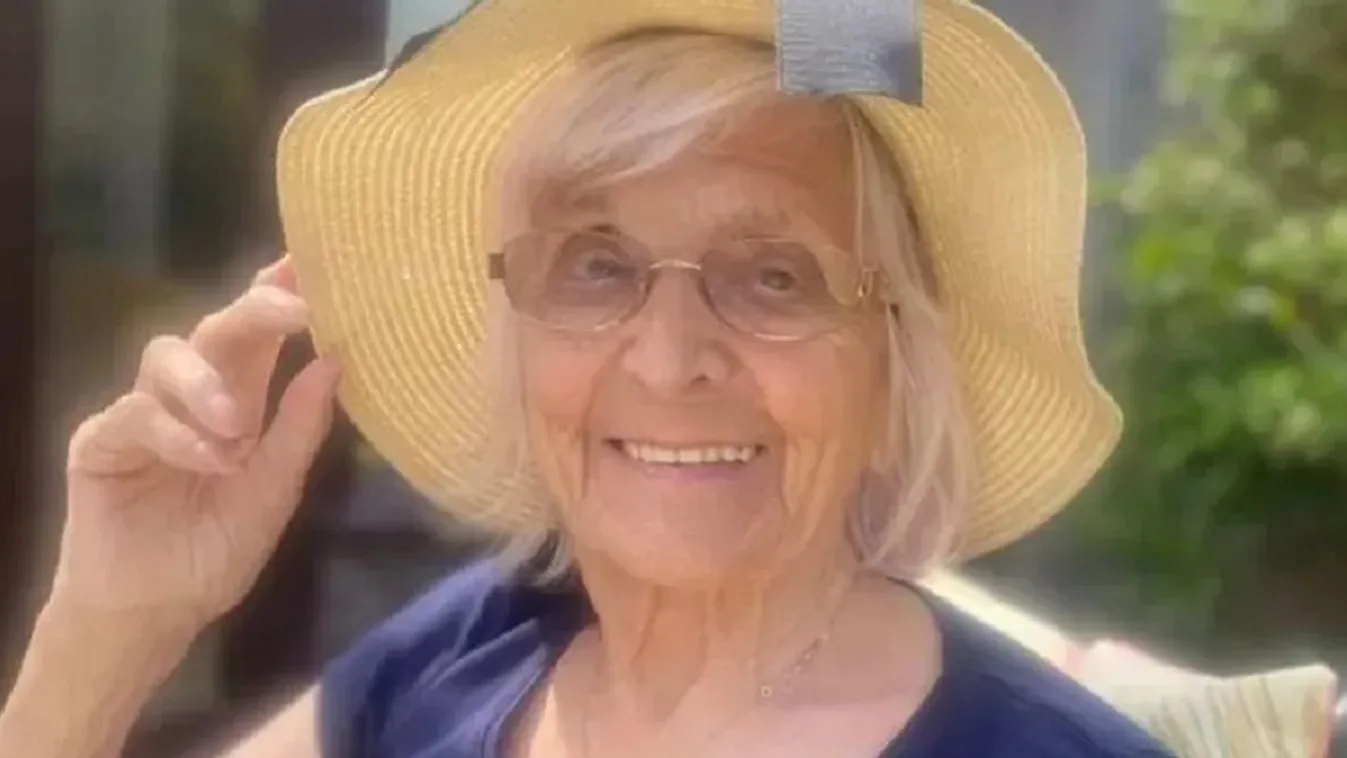 Becsukta előtte az ajtót, busz alá esett a 82 éves nő