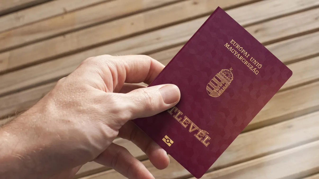 A világ egyik legerősebb útlevele lett a magyar!