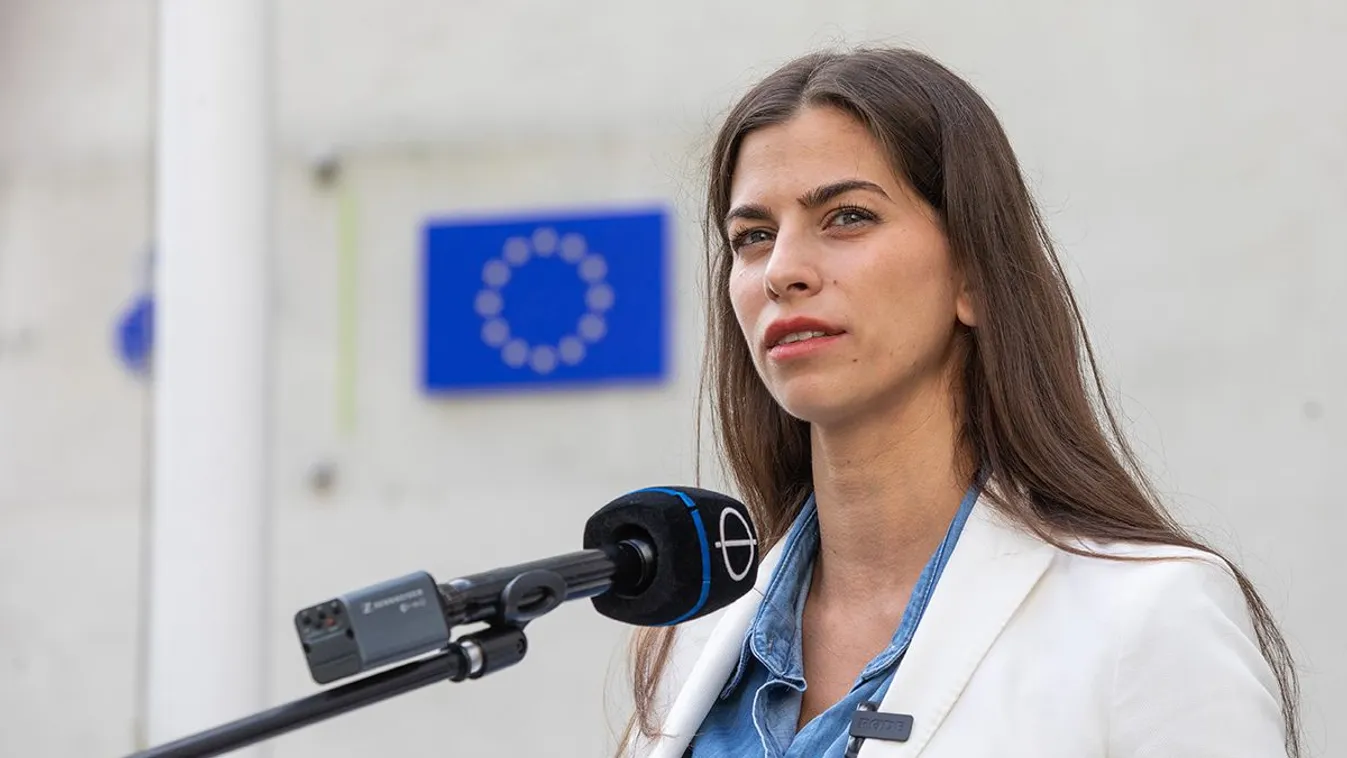 A gyilkosoknak a börtönben a helye!