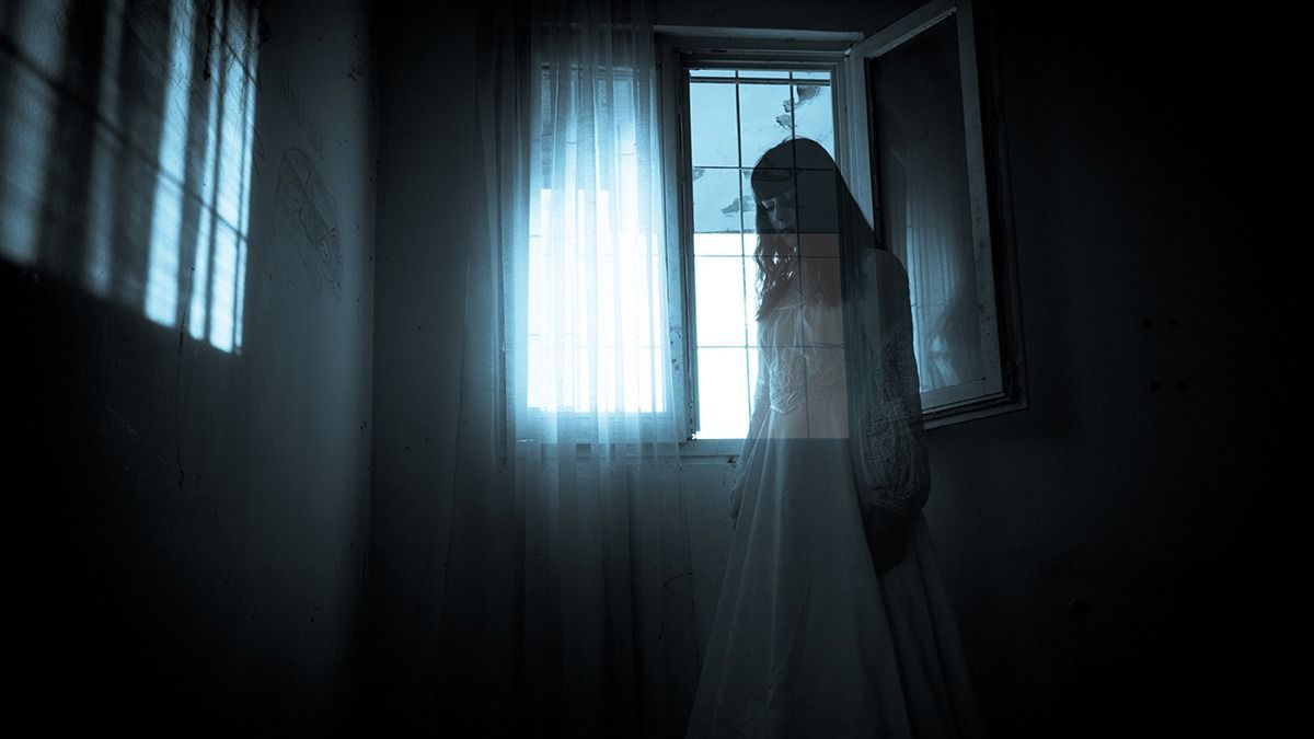 Horror,Scene,Of,Scary,Woman's,Ghost