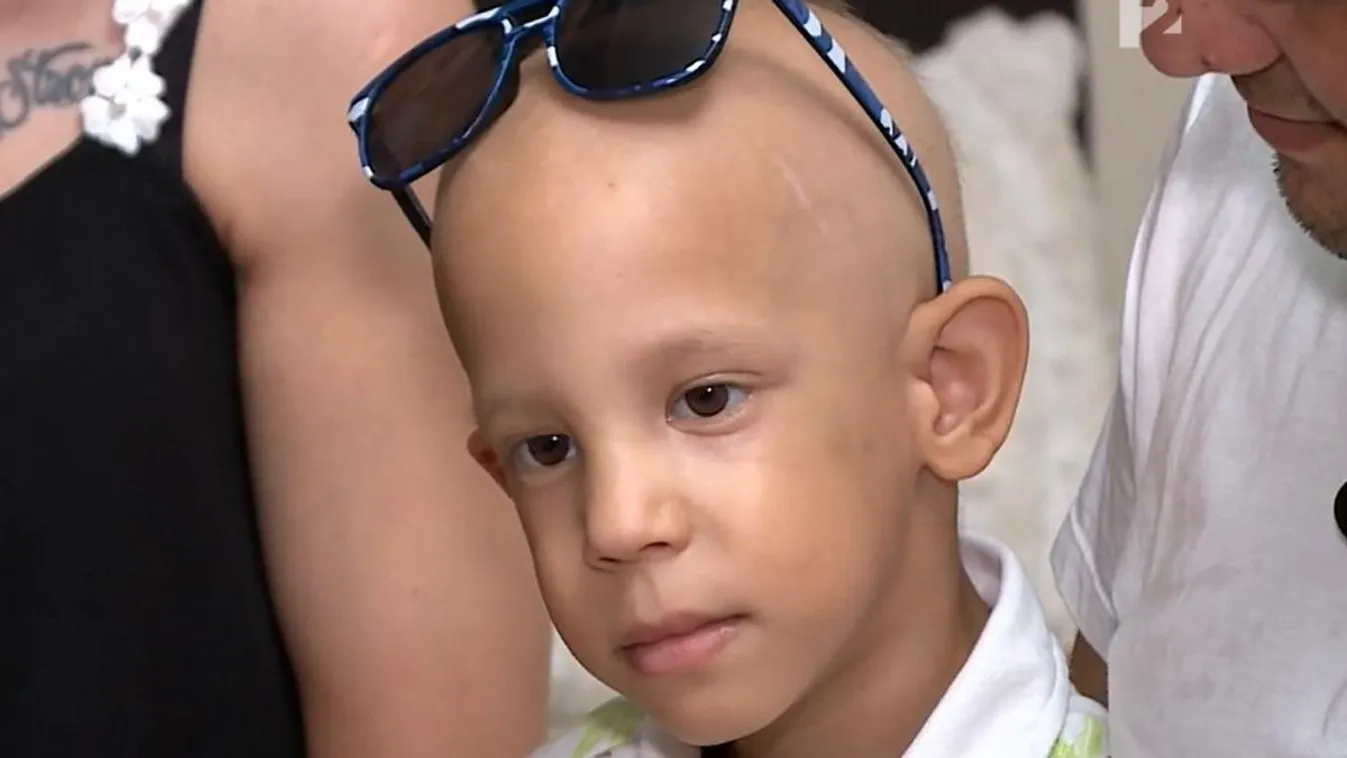 Csak egy drága műtét segíthet hároméves nagybeteg kisfiún