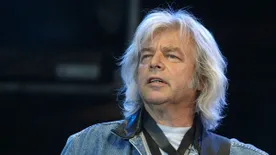 Szívszorító videó készült a 7 éve elhunyt Somló Tamás sírjáról