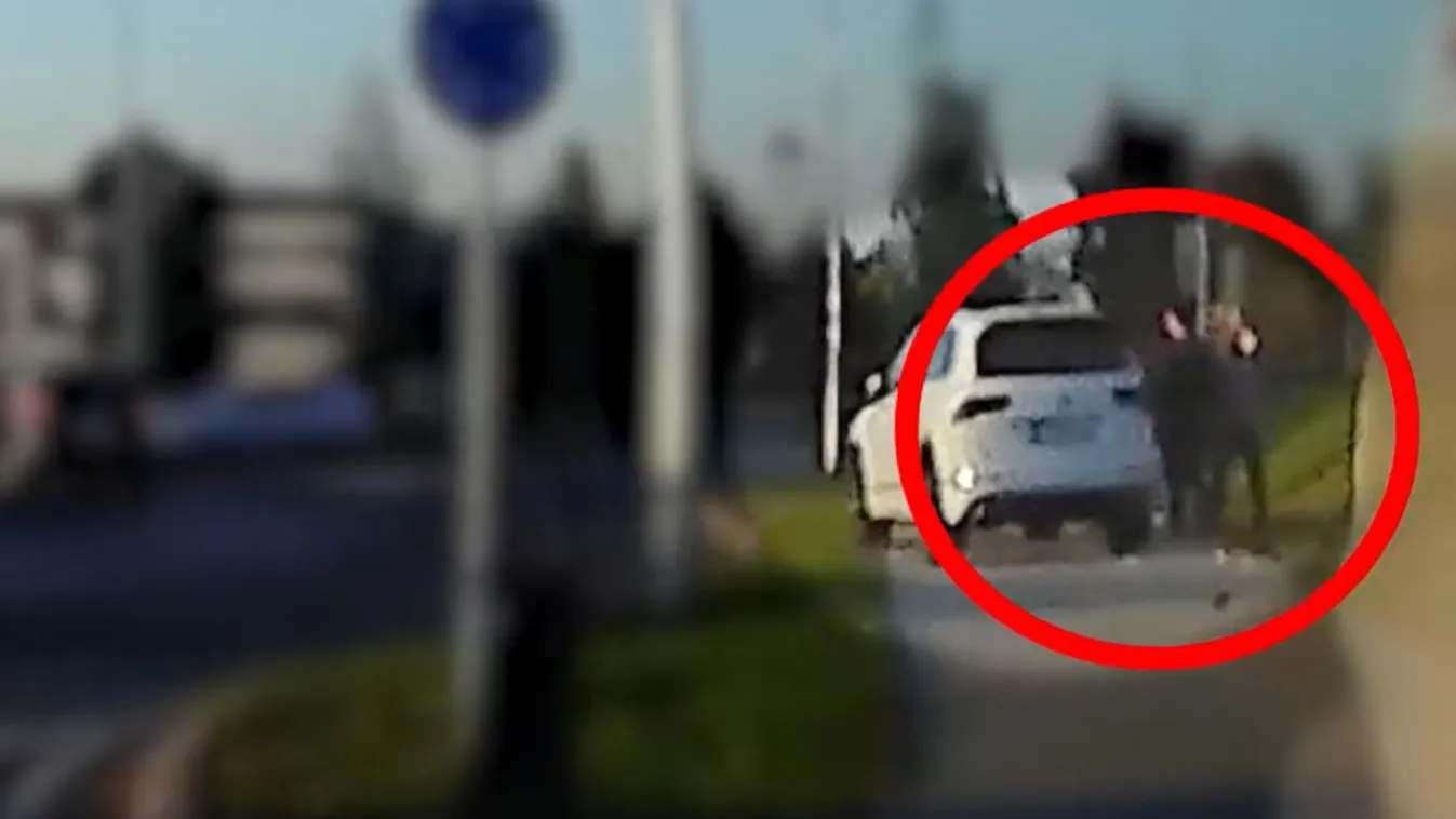 A járdán hajtott át egy gyalogoson a pofátlan autós – Videó
