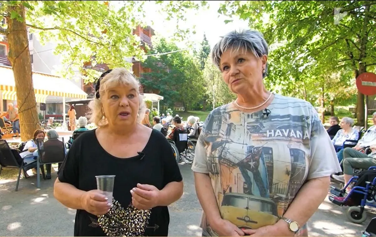 Oszvald Marika, Bay Éva 