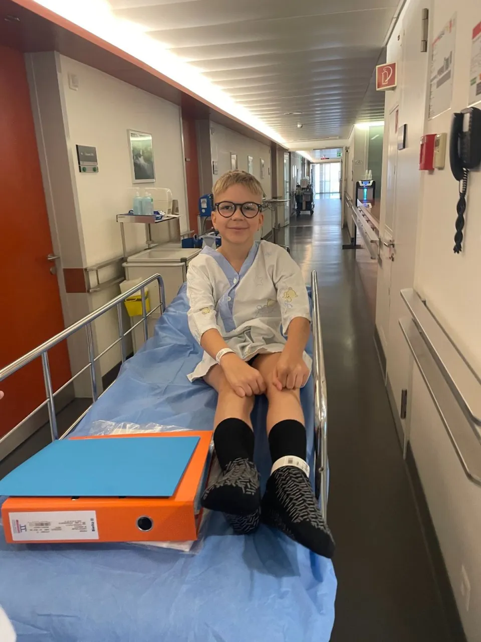 Pintér László Zalán, retinoblastoma, szemműtét, betegség, daganatos sejt, Pintér Enikő, fiatal, srác,