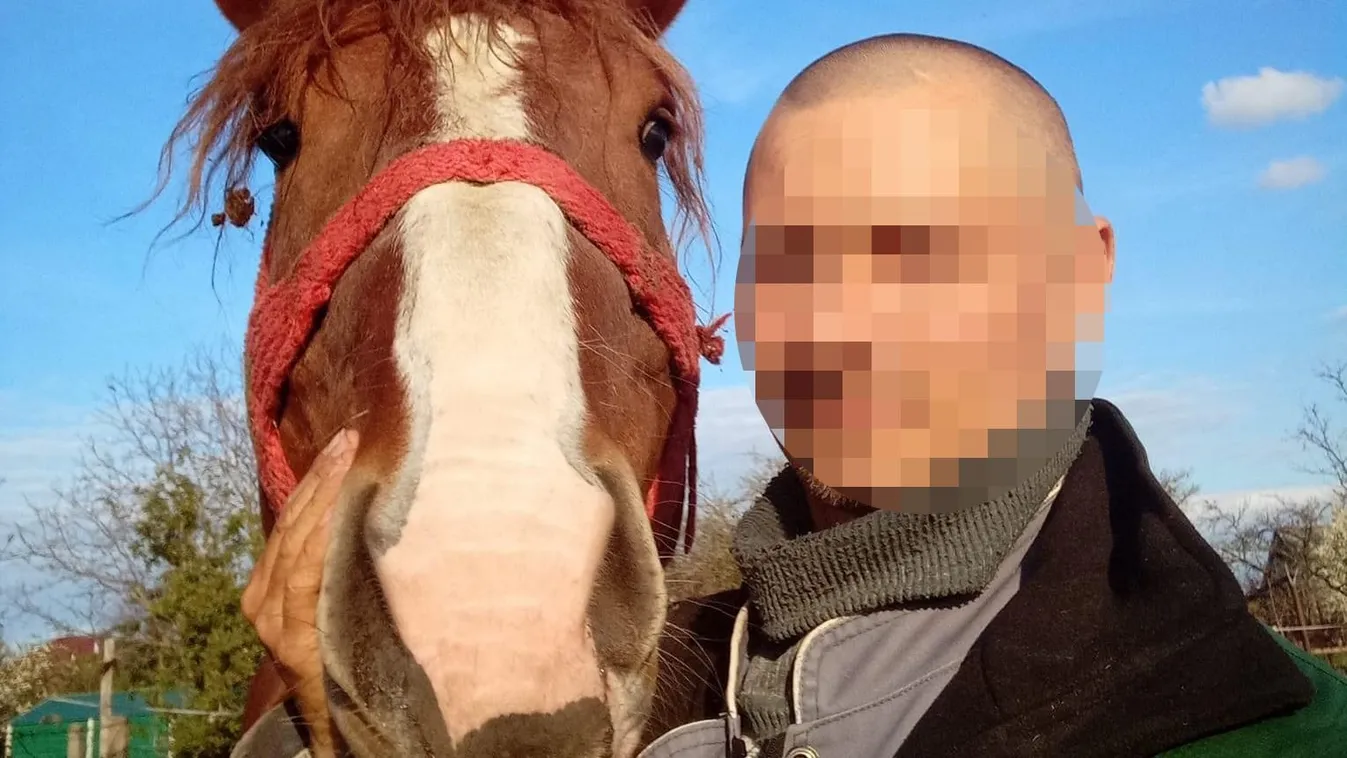 Forró kanállal égette meg felesége nemi szervét