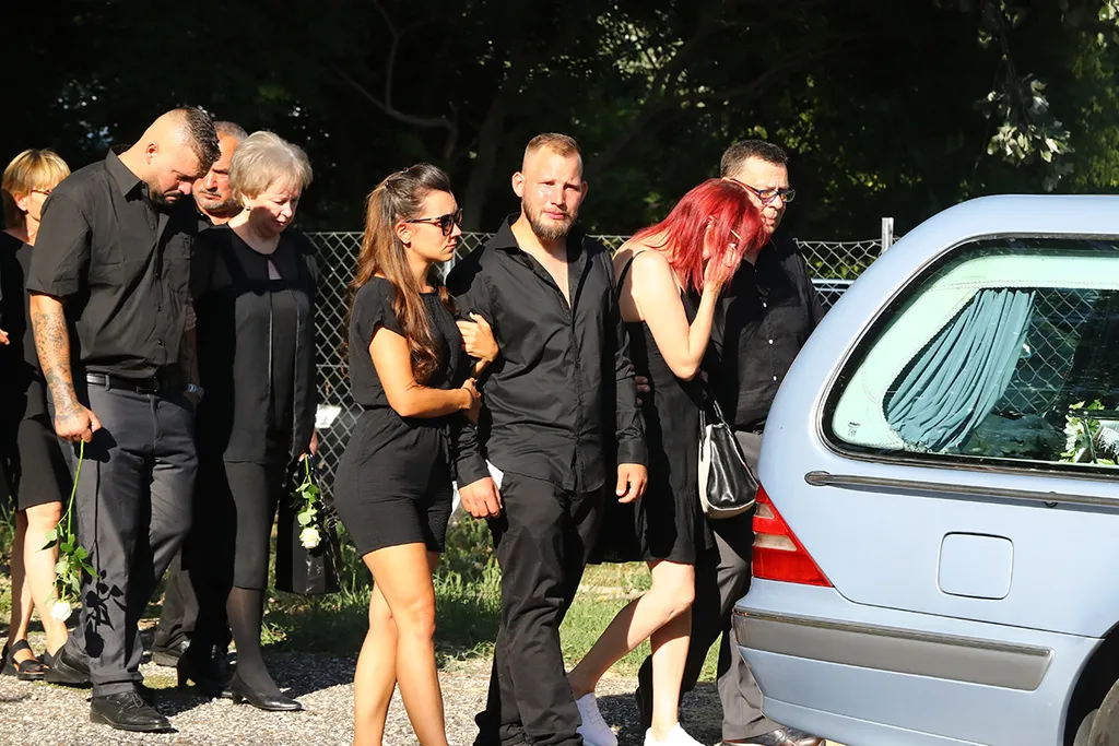 Temetik a négy gyermeket hátra hagyott édesanyát