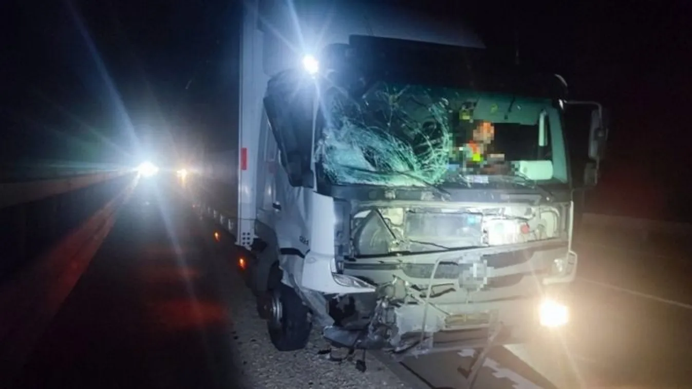 Borzalmas tragédia történt éjjel az M4-esen - Fotók