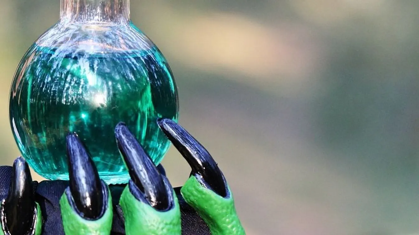 Online shopban árulta az öngyilkosságok kellékeit