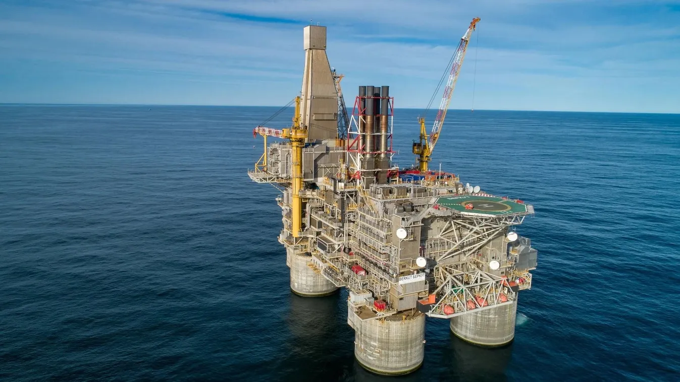 Amerikai cégek segítették a szankcionált orosz olajipart