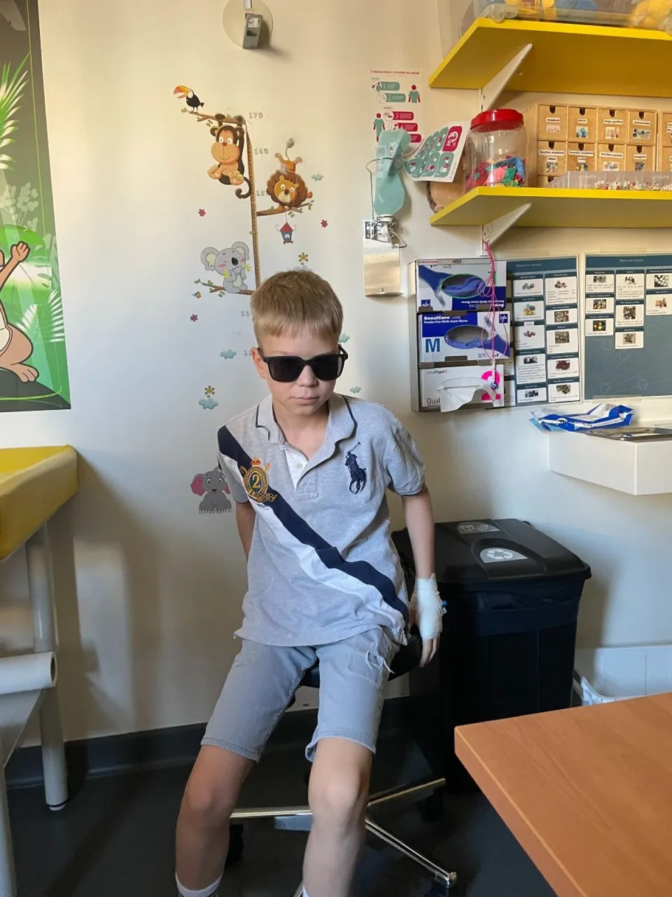 Pintér László Zalán, retinoblastoma, szemműtét, betegség, daganatos sejt, Pintér Enikő, fiatal, srác,