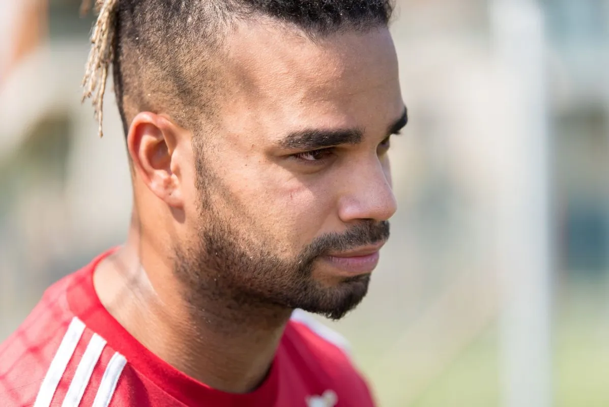 Kállay-Saunder András beszólt a celebeknek