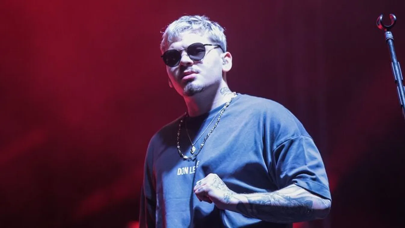 Gusztustalan, amit Azahriah barátja művelt – videó