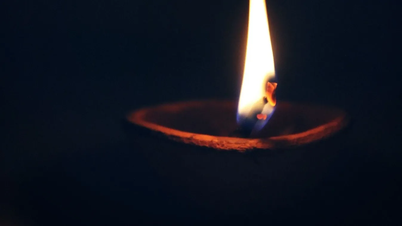 Fürdőzés közben támadták meg a népszerű focistát