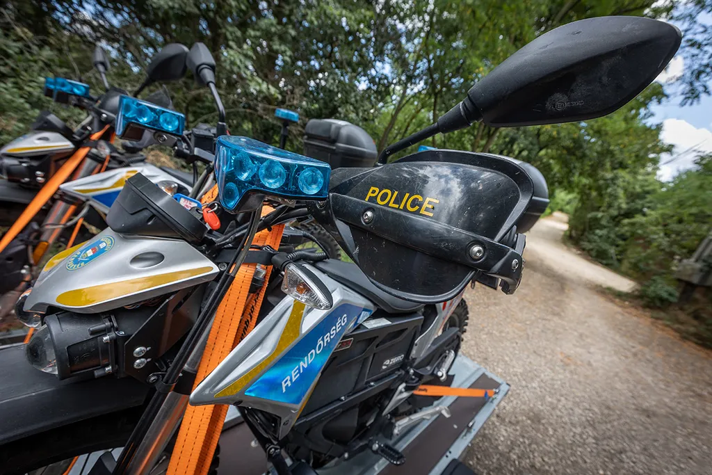 Rendőrség elektromos krosszmotorok, Törökbálint