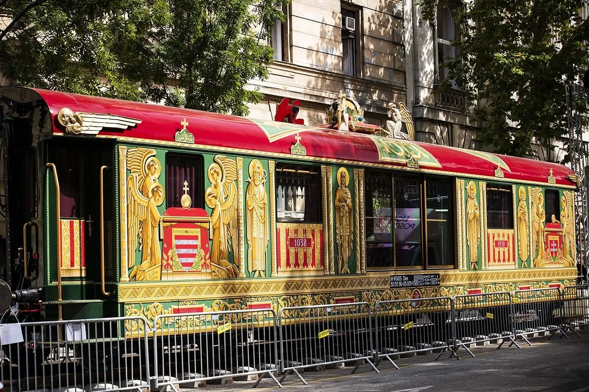 Szent István Nap, aranyvonat 