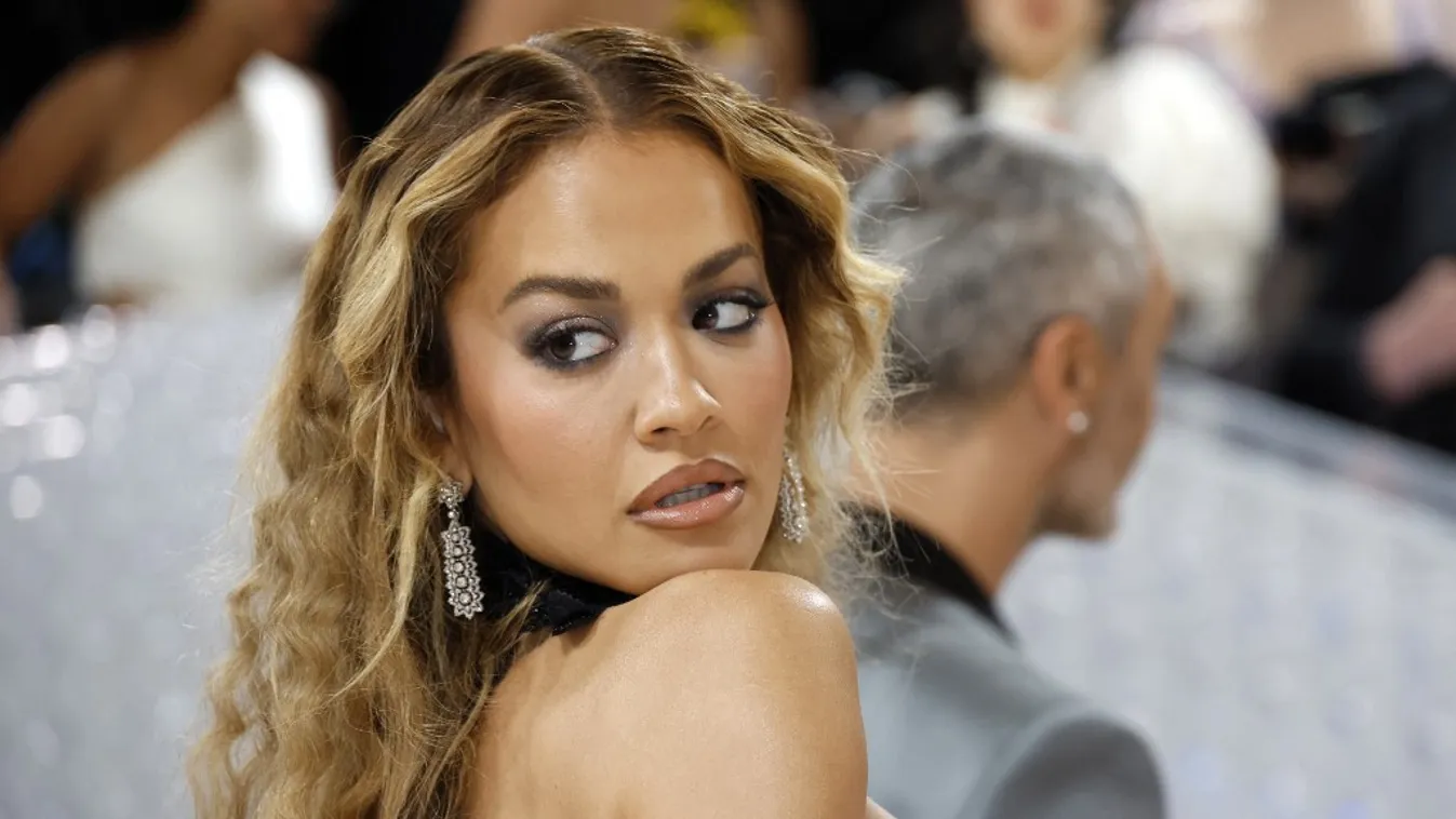 Mivel lepi meg Rita Ora a szülinapos SZIN-t?