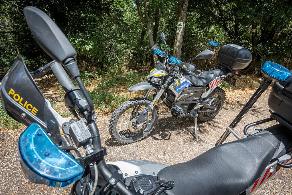 Rendőrség elektromos krosszmotorok, Törökbálint