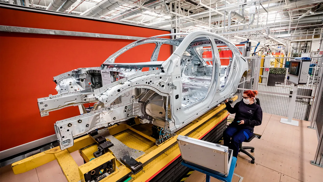 Az EU új klímaszabálya miatt drágulni fognak az autók