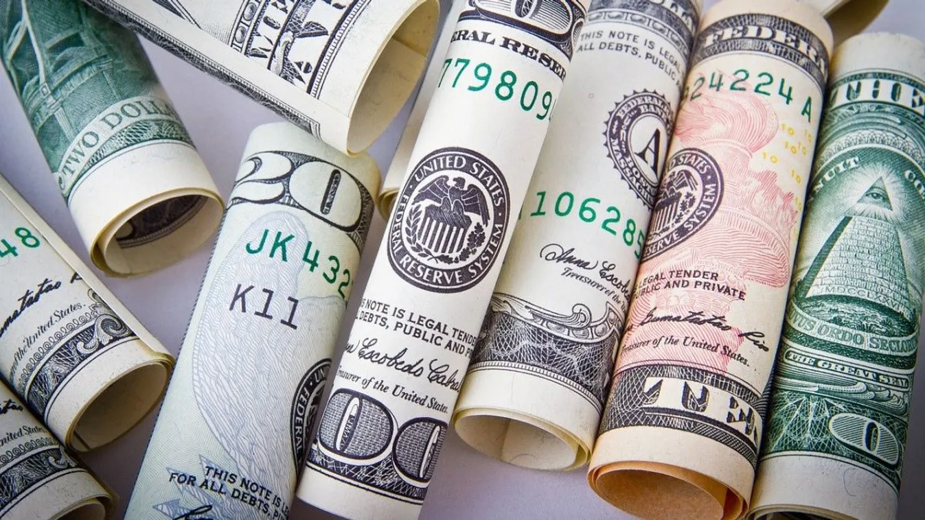 A dollármédia négymilliárdot kapott a választók befolyásolására