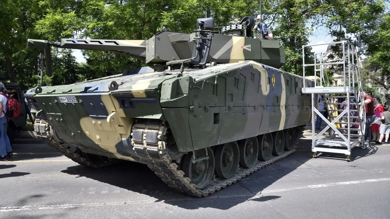 Harckocsikkal lesz jelen a Magyar Honvédség a lóversenyen