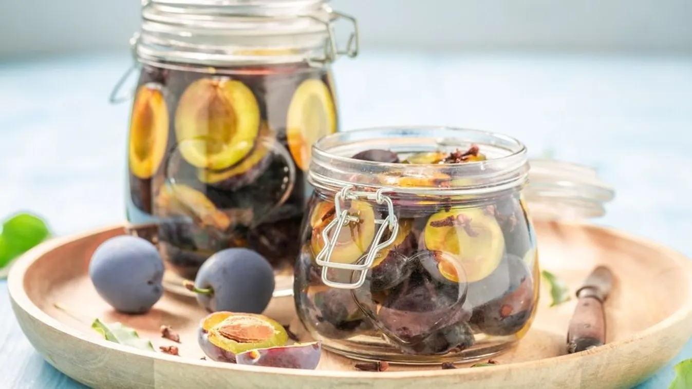 Nagyanyáink trükkje: Így készül a szódavízzel eltett szilva