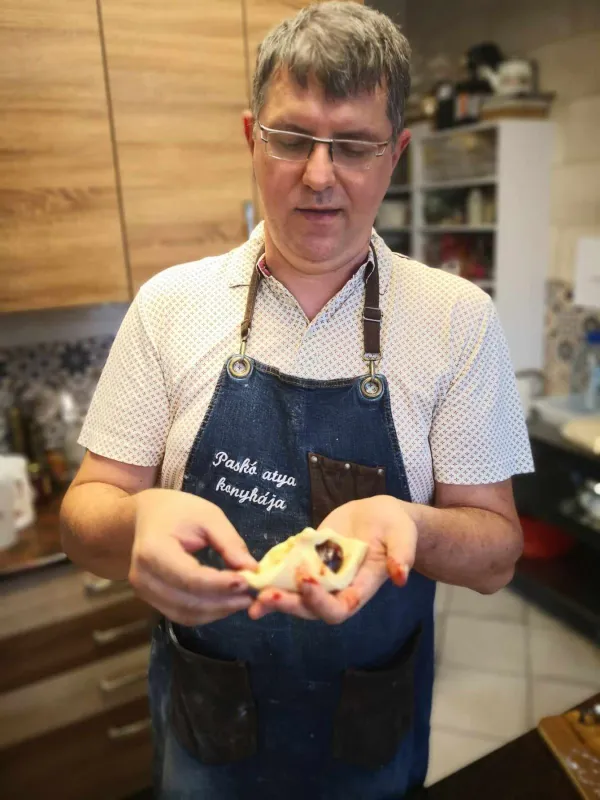 Paskó Csaba pap és séf