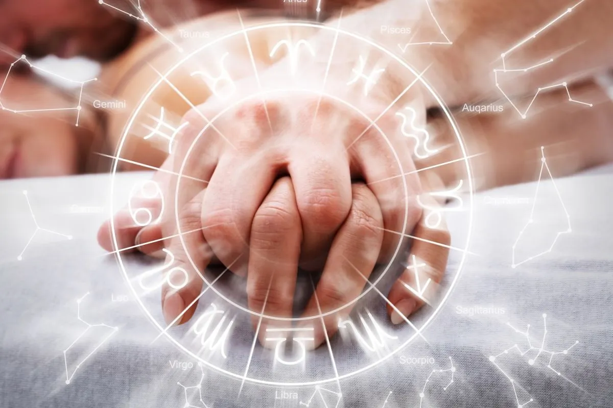 Couple,Sex,Foreplay,In,Bed.,Astrology,And,Zodiac,Horoscope,Chart