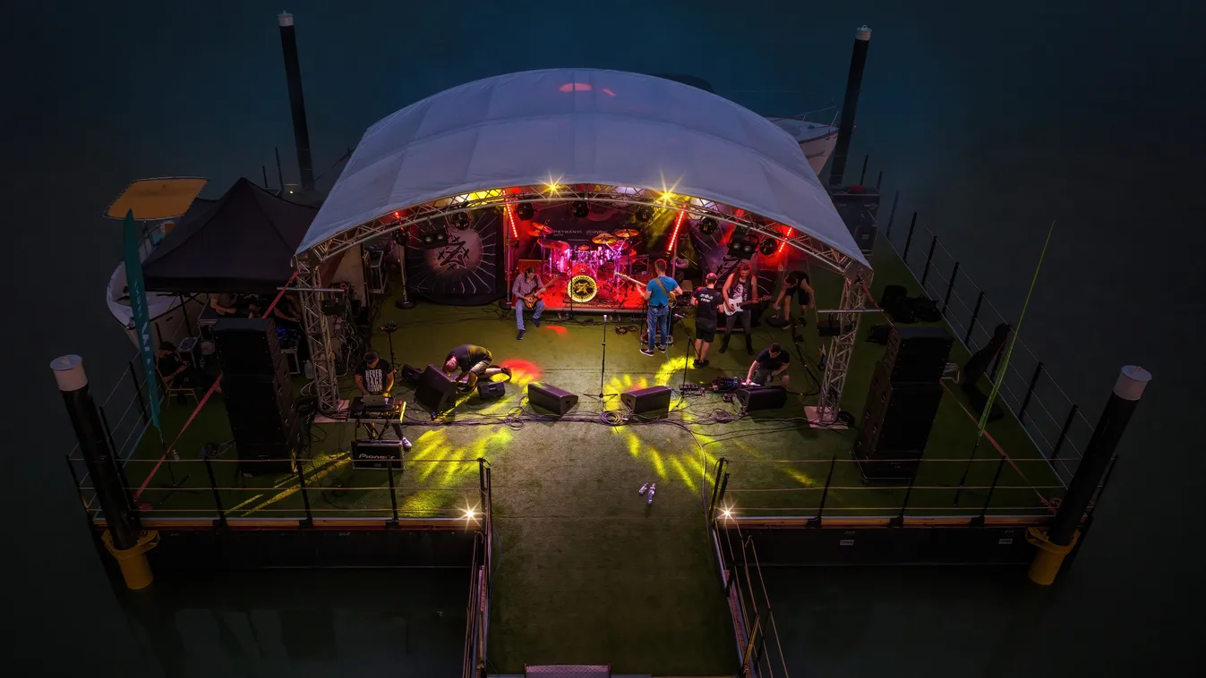  55 ezren voltak kíváncsiak hazánk legvizesebb bulijára