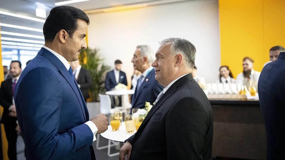 ÁL SZÁNI, Tamím bin Hamad; ORBÁN Viktor