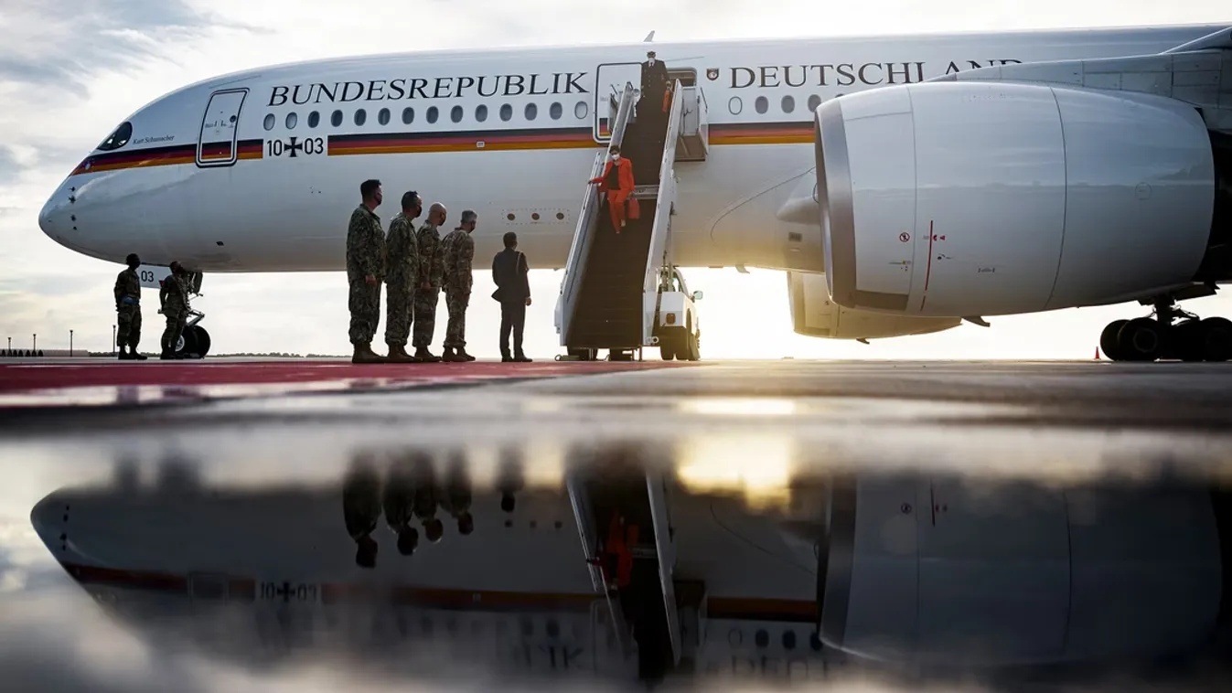 Sorra robbannak le a német kormánygépek