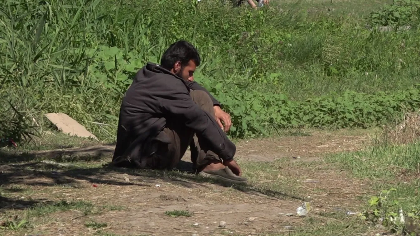 Katonai módszereket használnak a migránsok? - videó