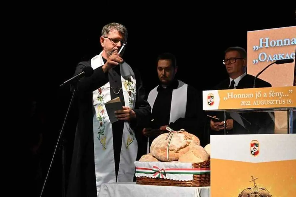 Paskó Csaba séf és pap