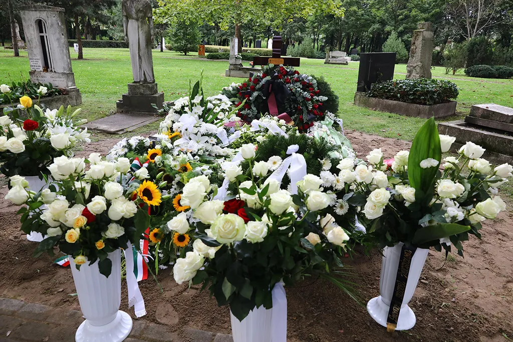 Balázsovits Lajos temetése