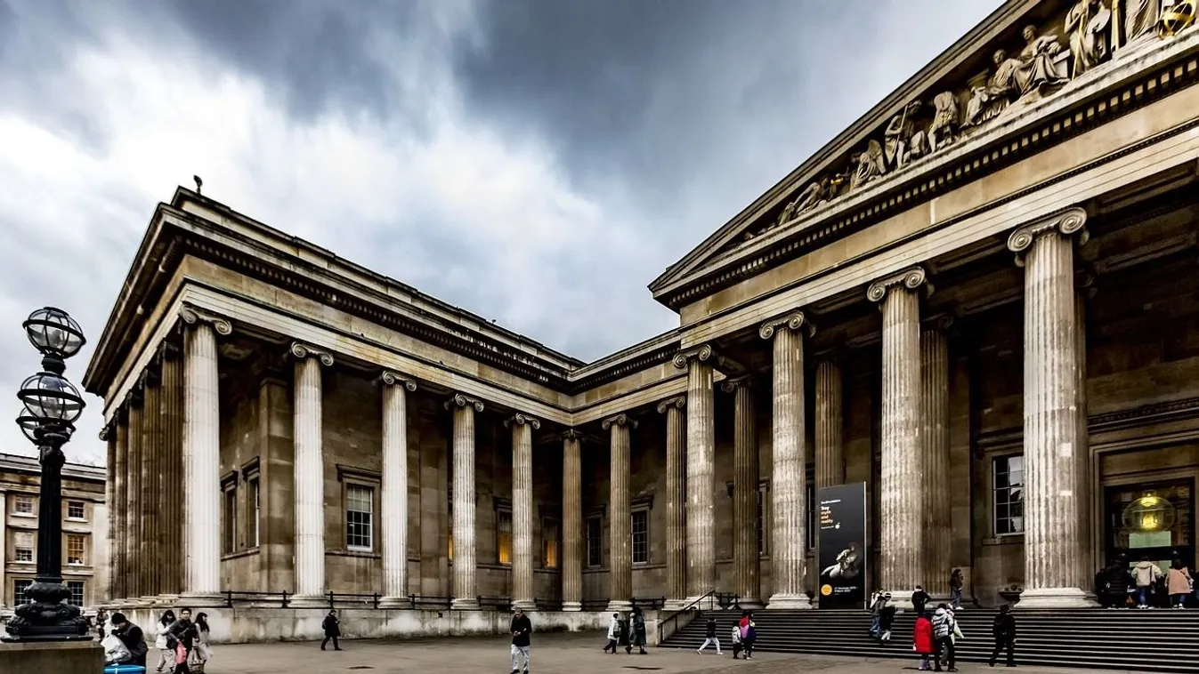 Milliós kincseket loptak a múzeumból, de fillérekért árulták