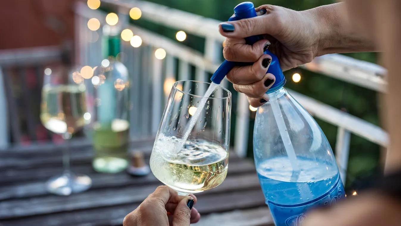 Ez az igazán jó fröccs titka, erre figyelj, ha otthon iszol