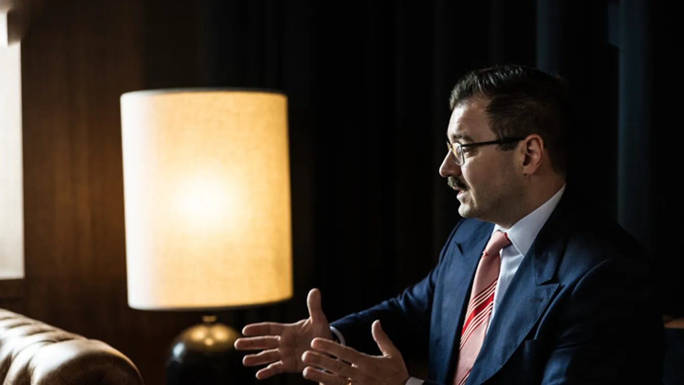 Magyarország nem fog letérdelni